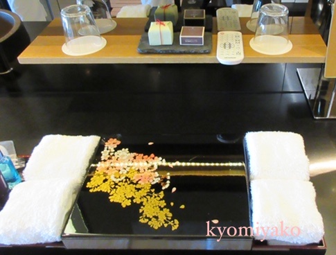 リッツ・カールトン京都客室化粧箱